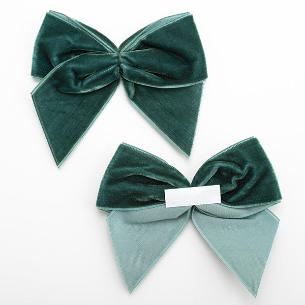 velvet bow green 2